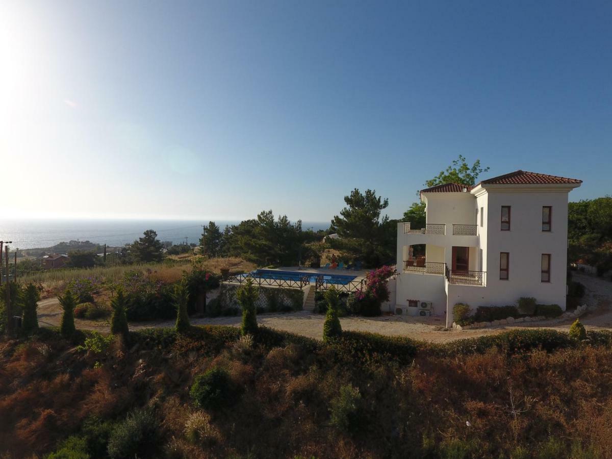 Martika Luxury Villa Agia Marina  Eksteriør bilde