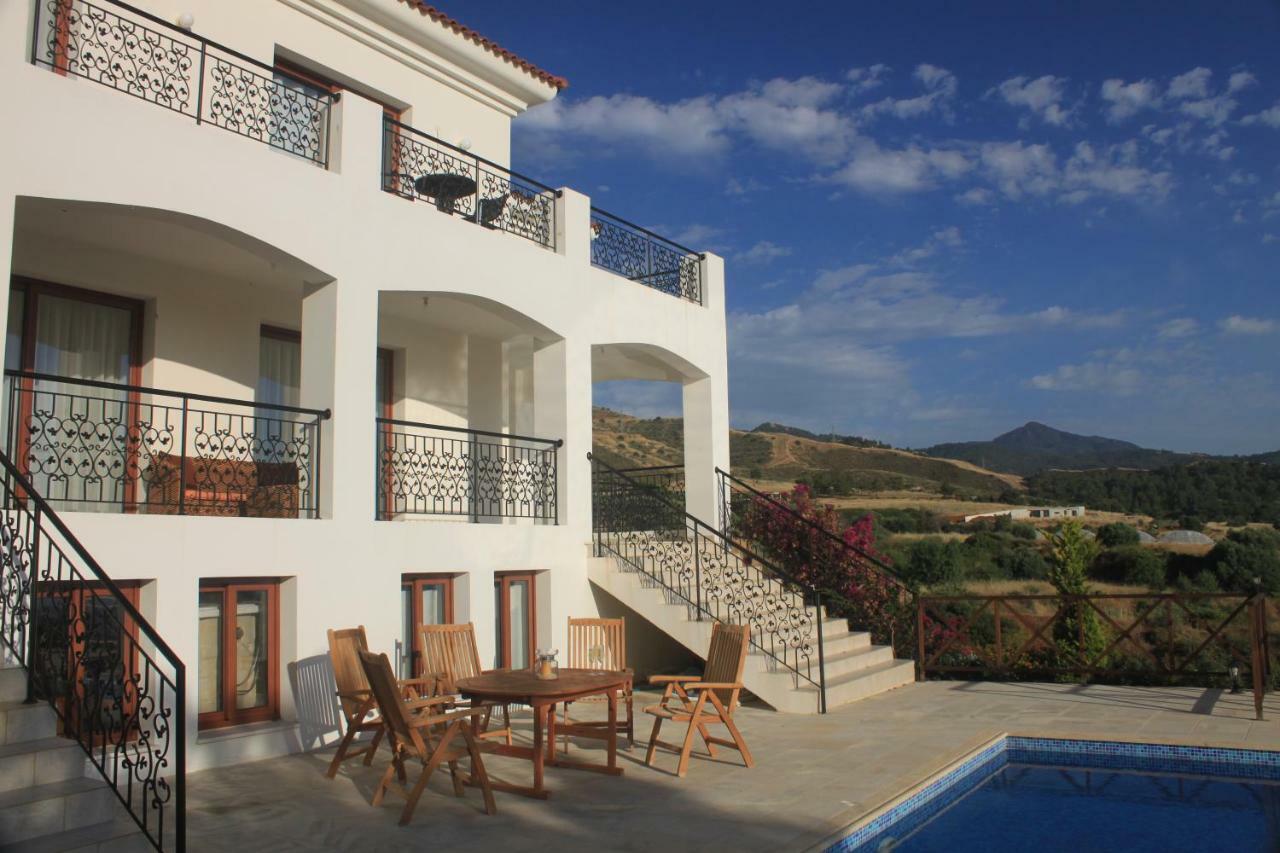 Martika Luxury Villa Agia Marina  Eksteriør bilde