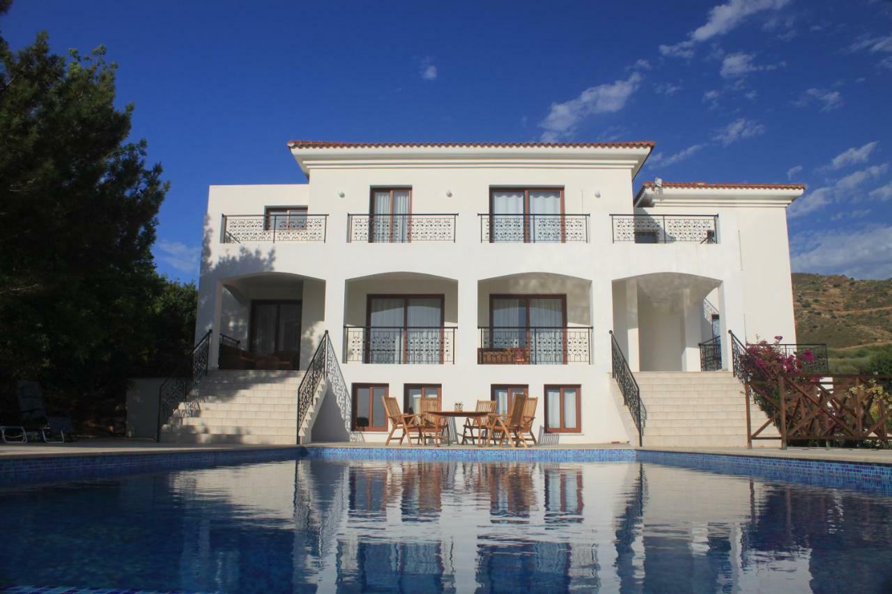 Martika Luxury Villa Agia Marina  Eksteriør bilde
